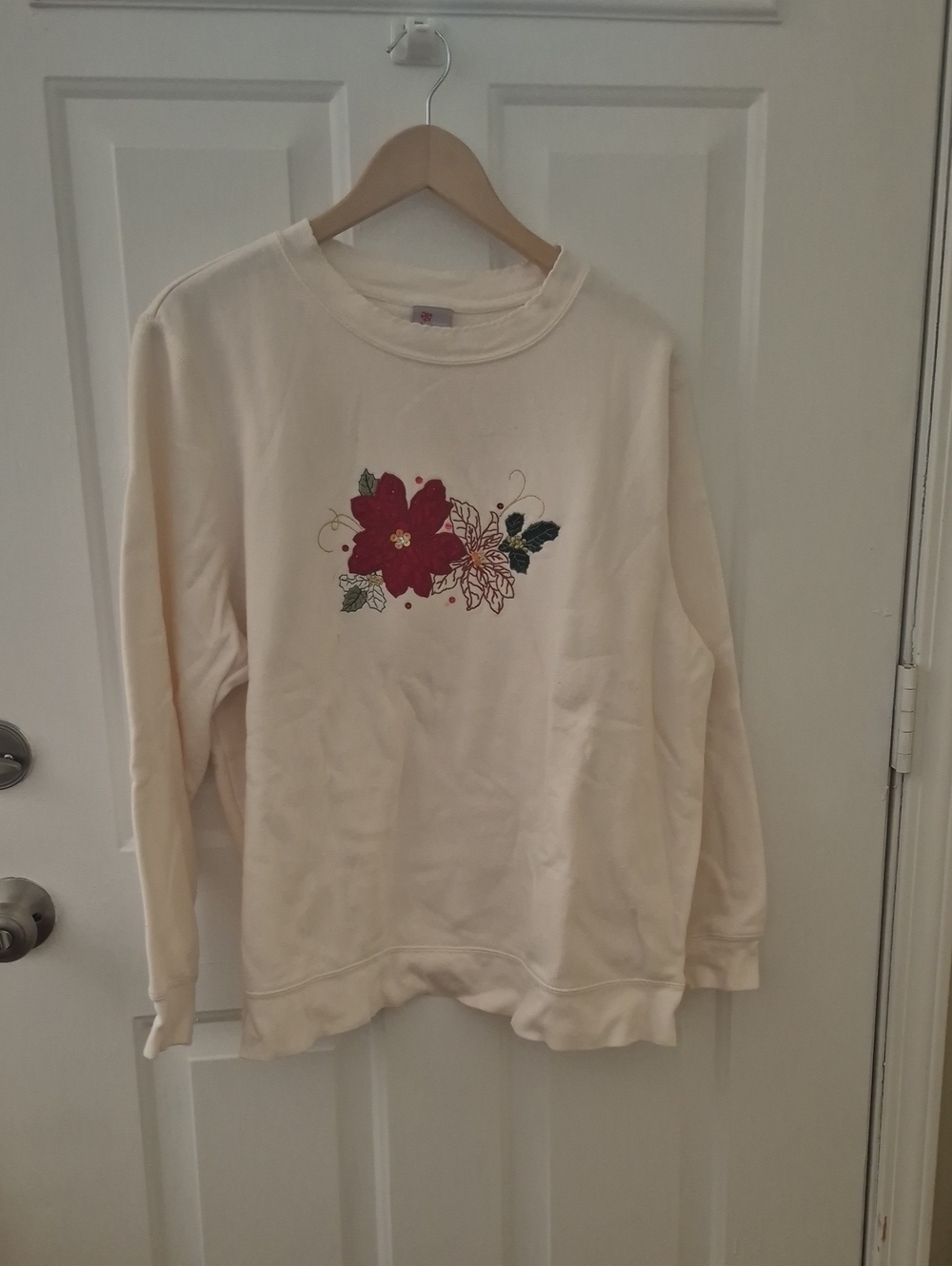 Holiday Editions Cream Sweatshirt with Red Floral Embroidery Size 2x